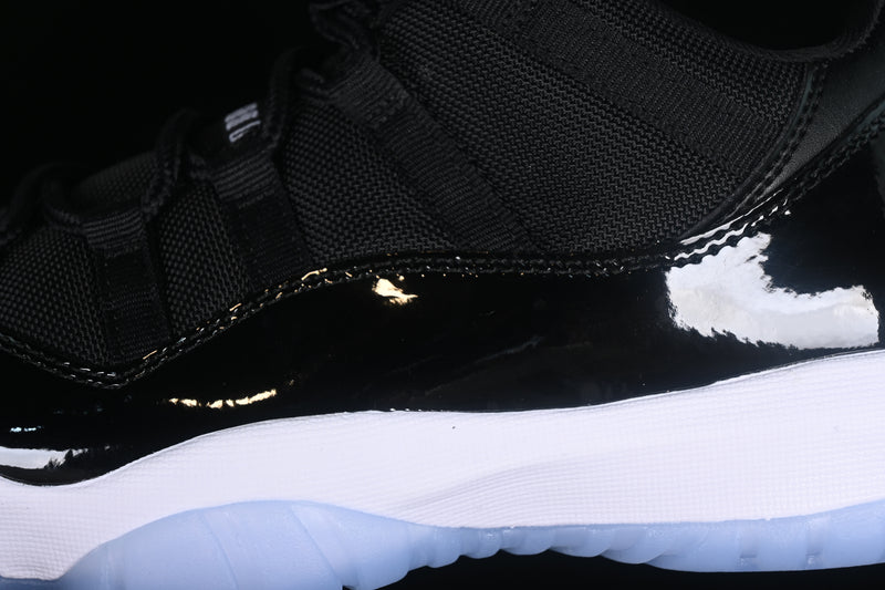 AIR JORDAN 11 "SPACE JAM"