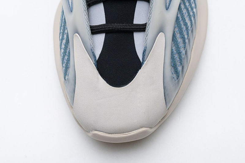 Yeezy Boost 700 V3 "Kyanite"