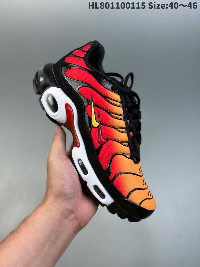 Nike Air Max PLUS