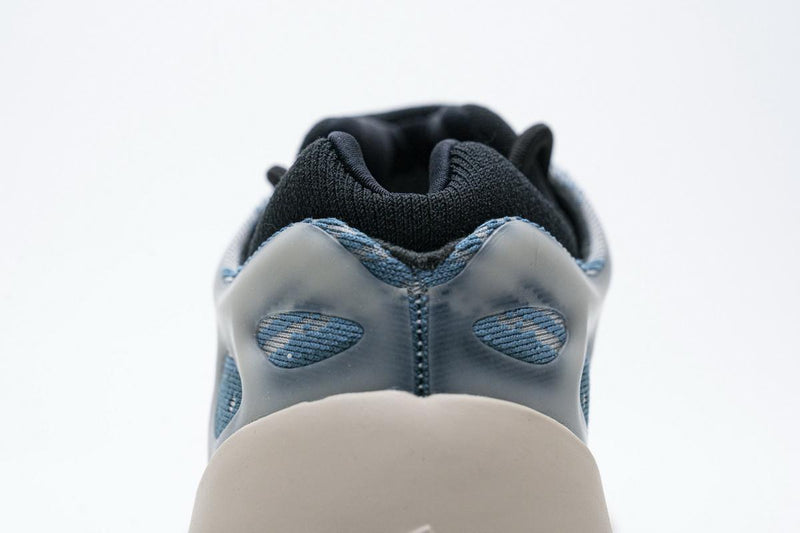 Yeezy Boost 700 V3 "Kyanite"