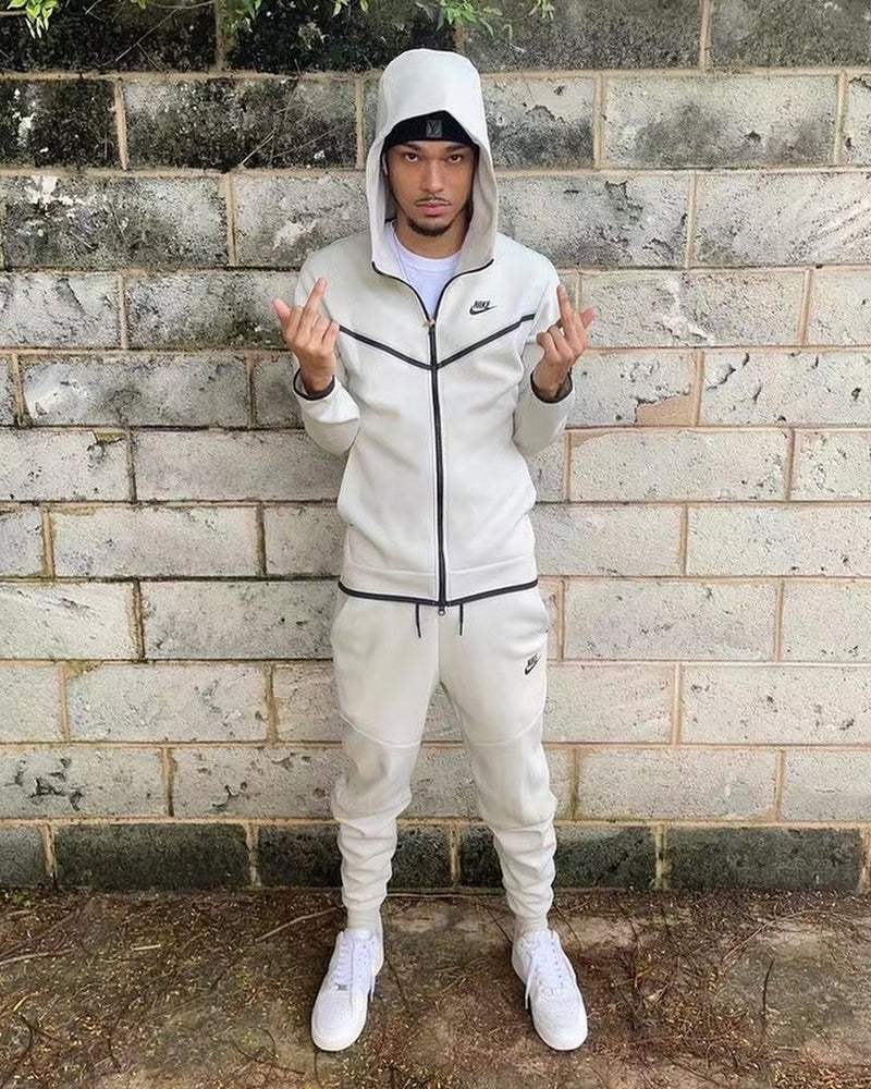 NIKE TECH FLEECE CREMY