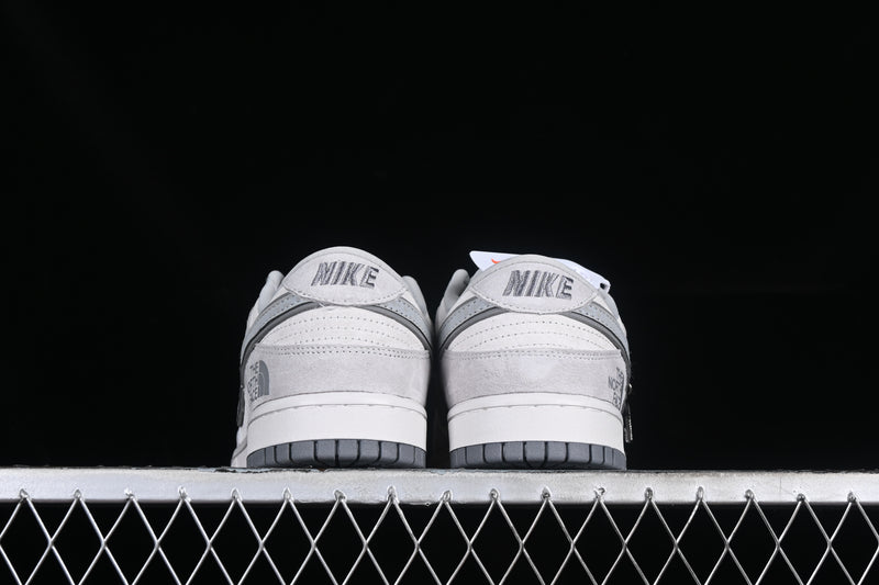 Nike Dunk Low SB x The North Face