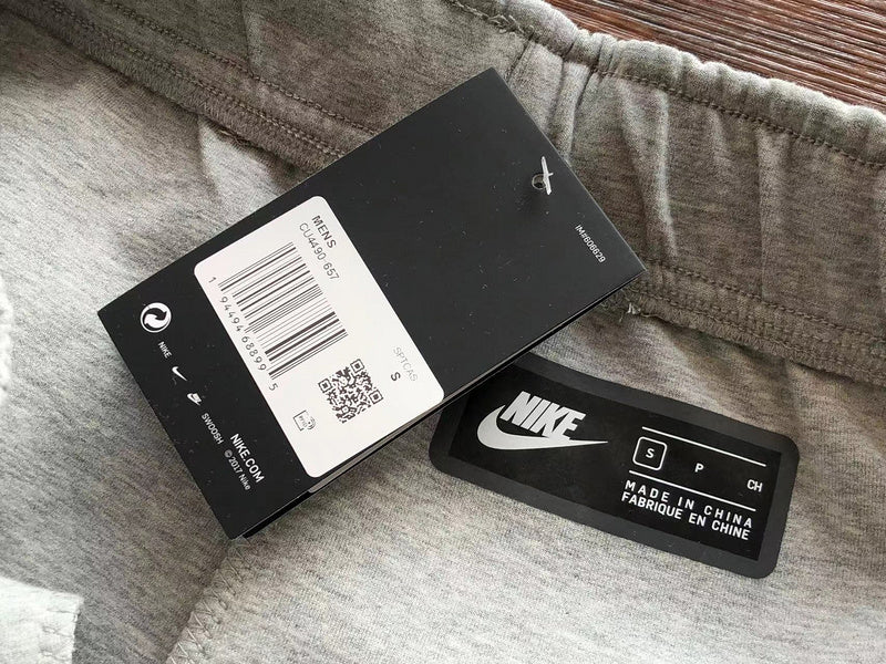 NIKE TECH FLEECE