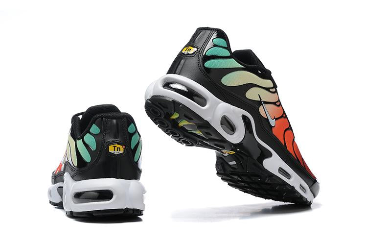 Nike Air Max PLUS