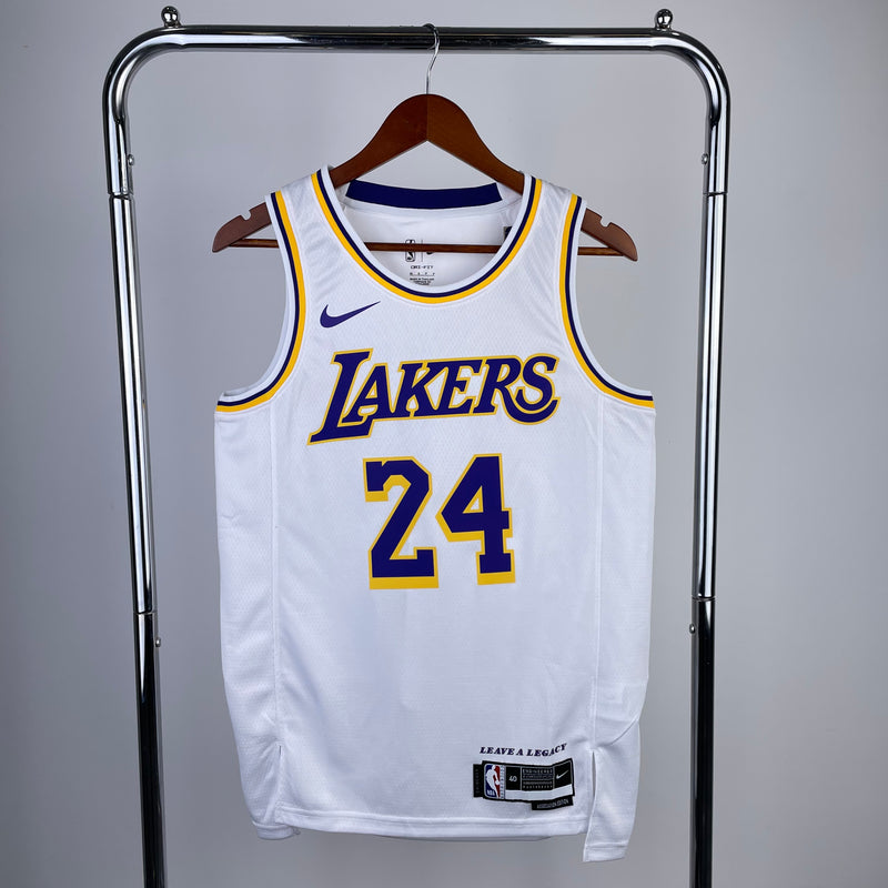 Lakers 24 KOBE BRYANT