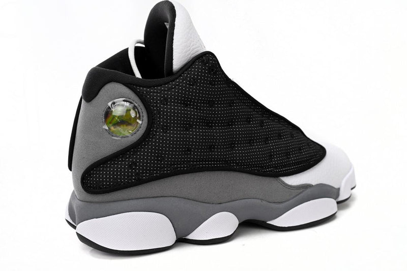 AIR JORDAN 13