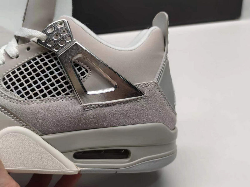 Air Jordan 4 "Frozen Moments"