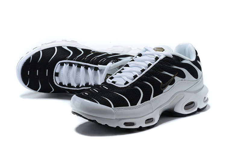 Nike Air Max PLUS