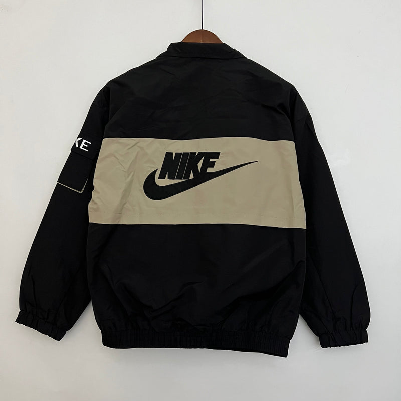 Corta vento Swoosh Nike