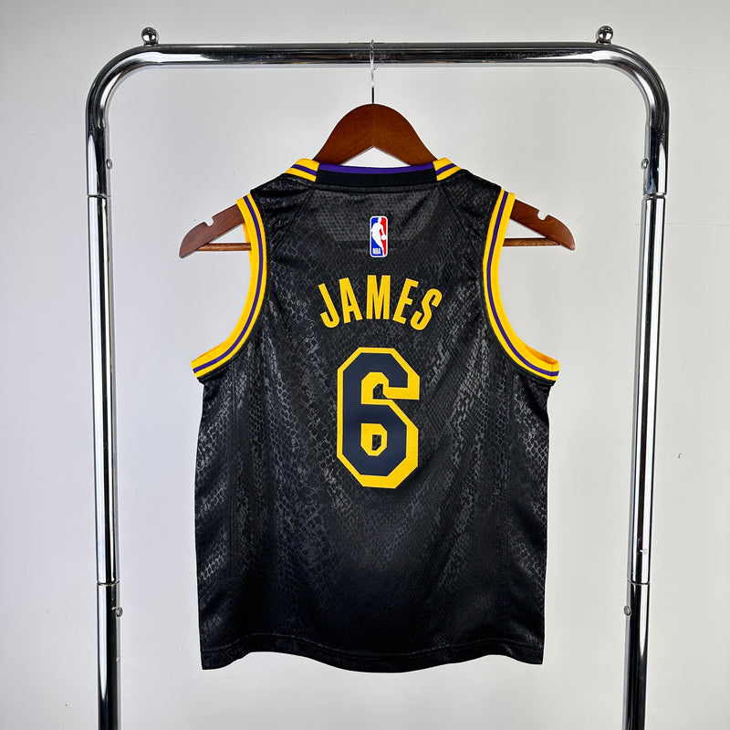 T-shirt LeBron James Black Mamba