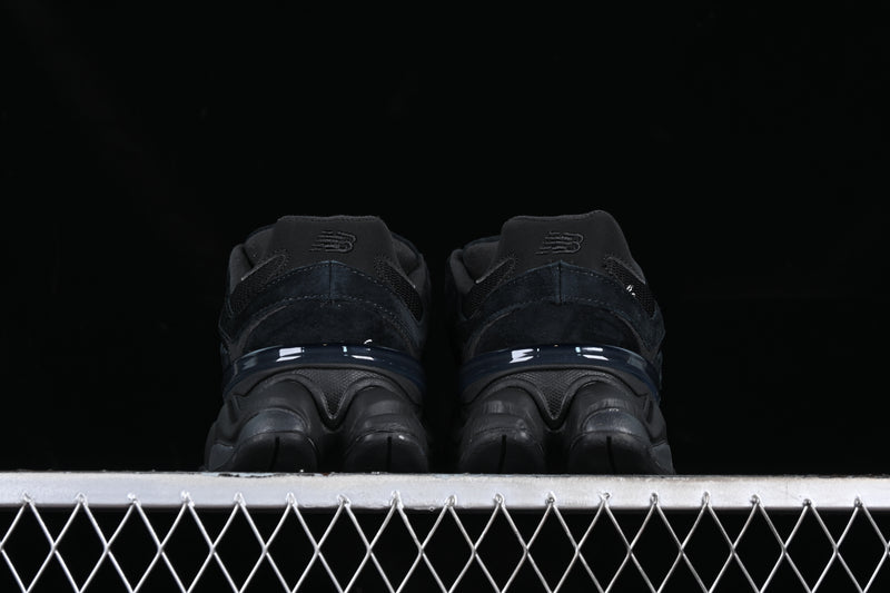 New Balance 9060 "Triple Black"