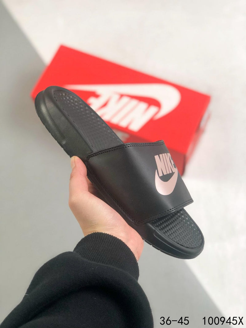 Chinelo Nike Benassi